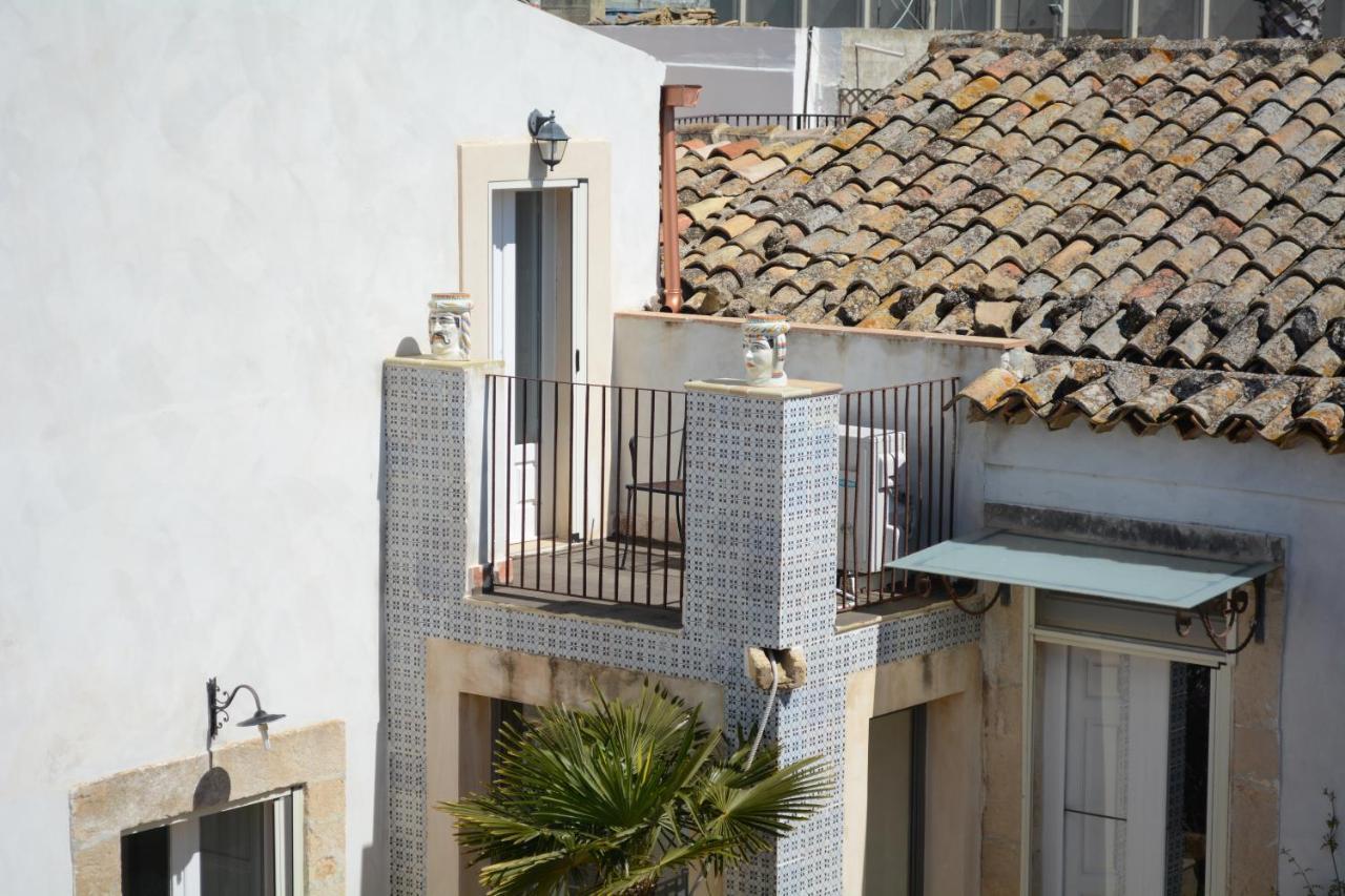 Casale Rocca Fiorita Bed & Breakfast Acate Bagian luar foto
