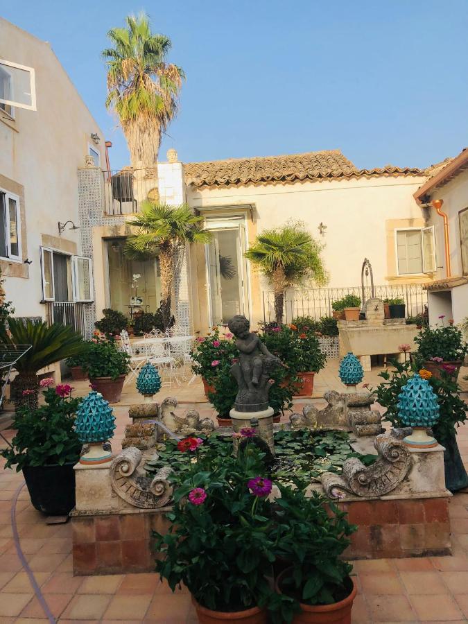 Casale Rocca Fiorita Bed & Breakfast Acate Bagian luar foto