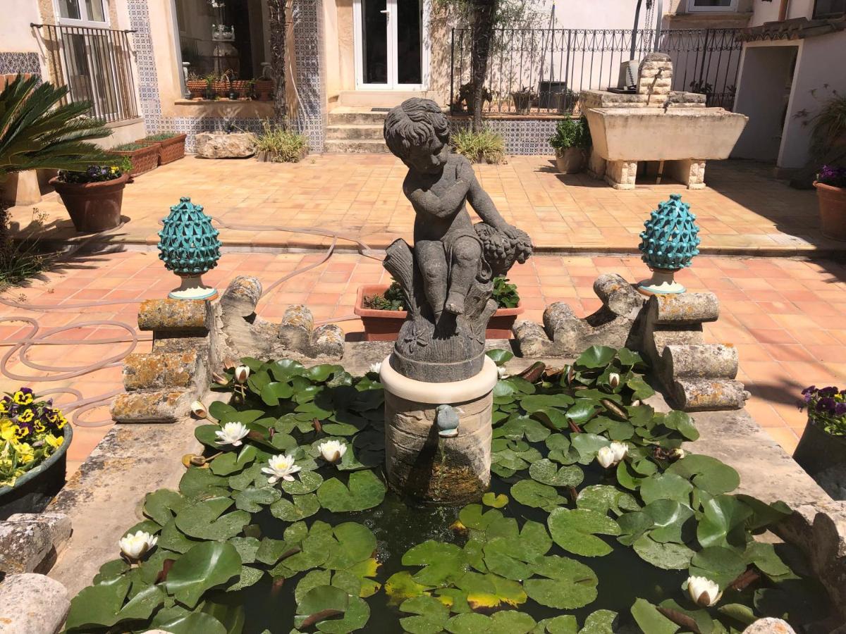 Casale Rocca Fiorita Bed & Breakfast Acate Bagian luar foto