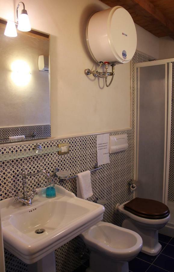 Casale Rocca Fiorita Bed & Breakfast Acate Bagian luar foto
